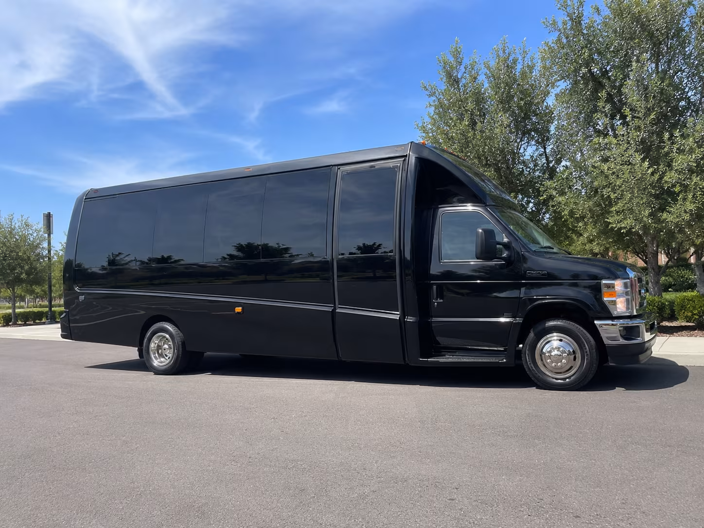 rent a field trip bus to athens museums and science centers